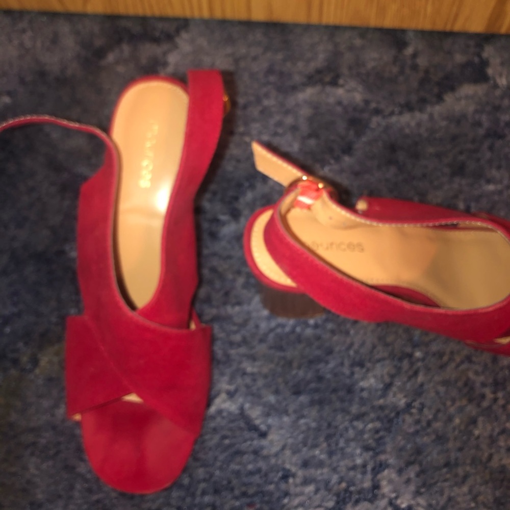 Shoes - Picture 2 of 5